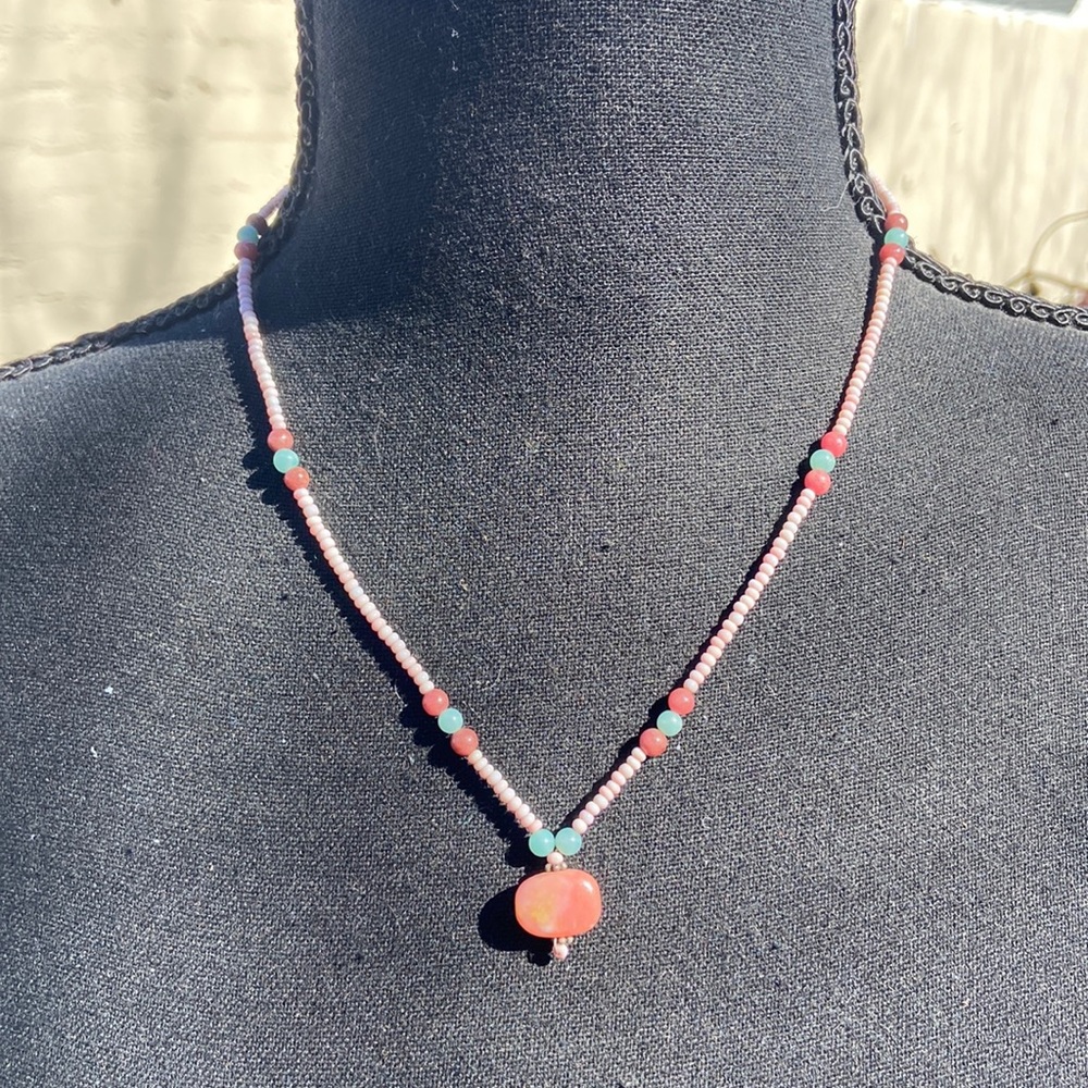 Beaded Necklace. Good condition. Very cute <3